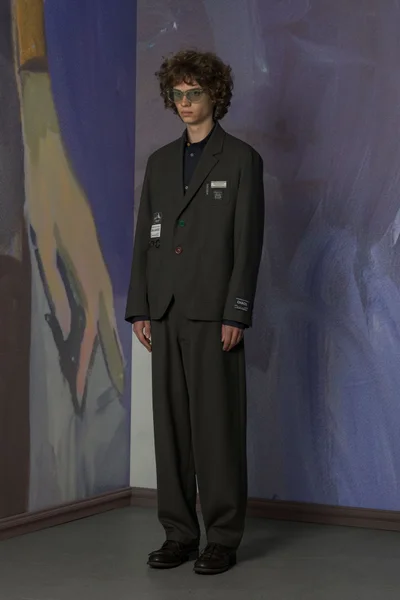 Look 8